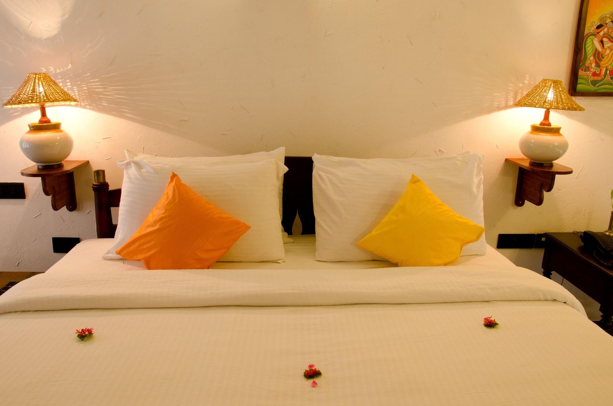 Punnamada Resort Alappuzha Bagian luar foto
