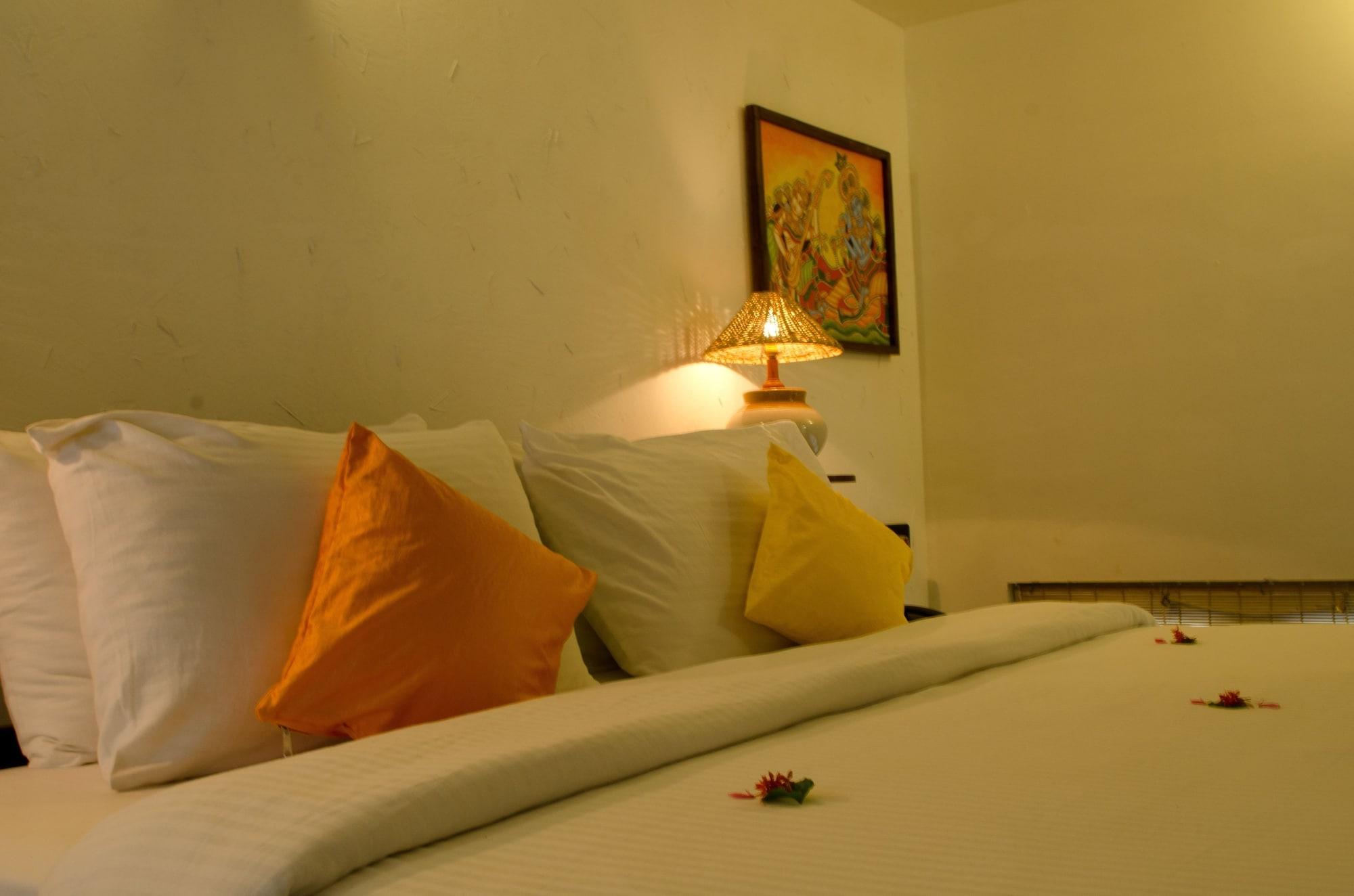 Punnamada Resort Alappuzha Bagian luar foto