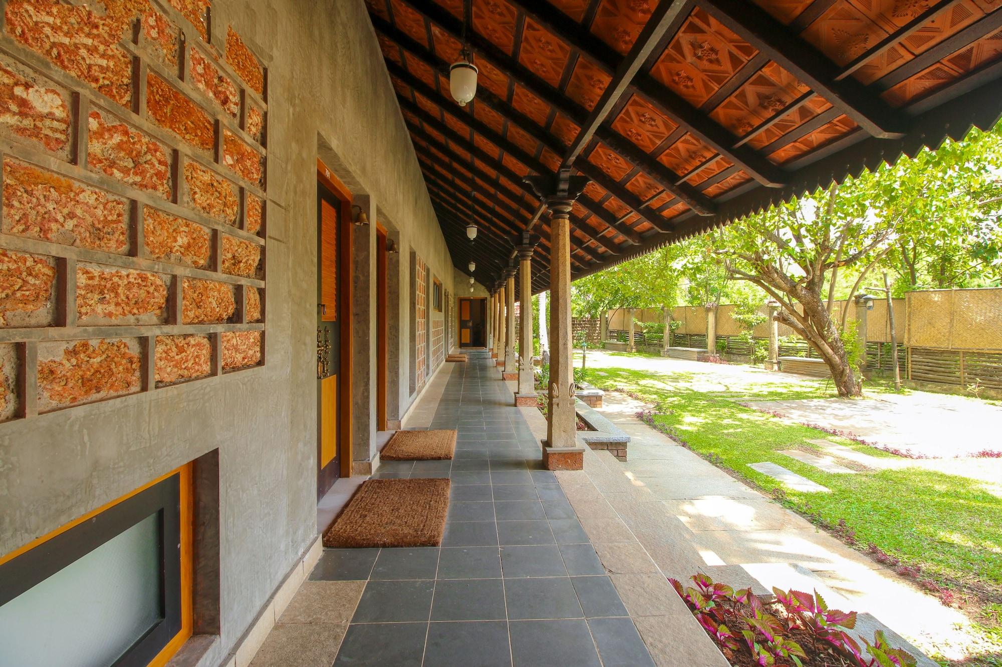 Punnamada Resort Alappuzha Bagian luar foto