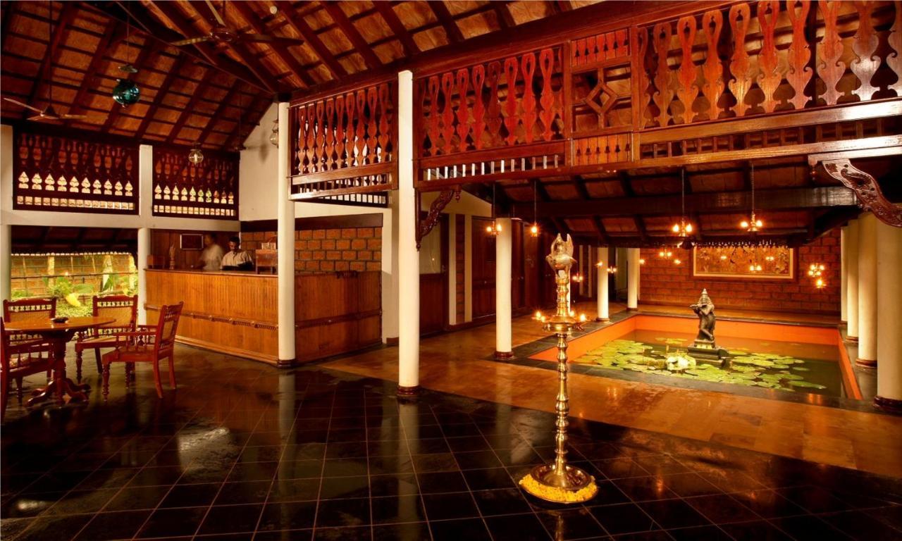Punnamada Resort Alappuzha Bagian luar foto