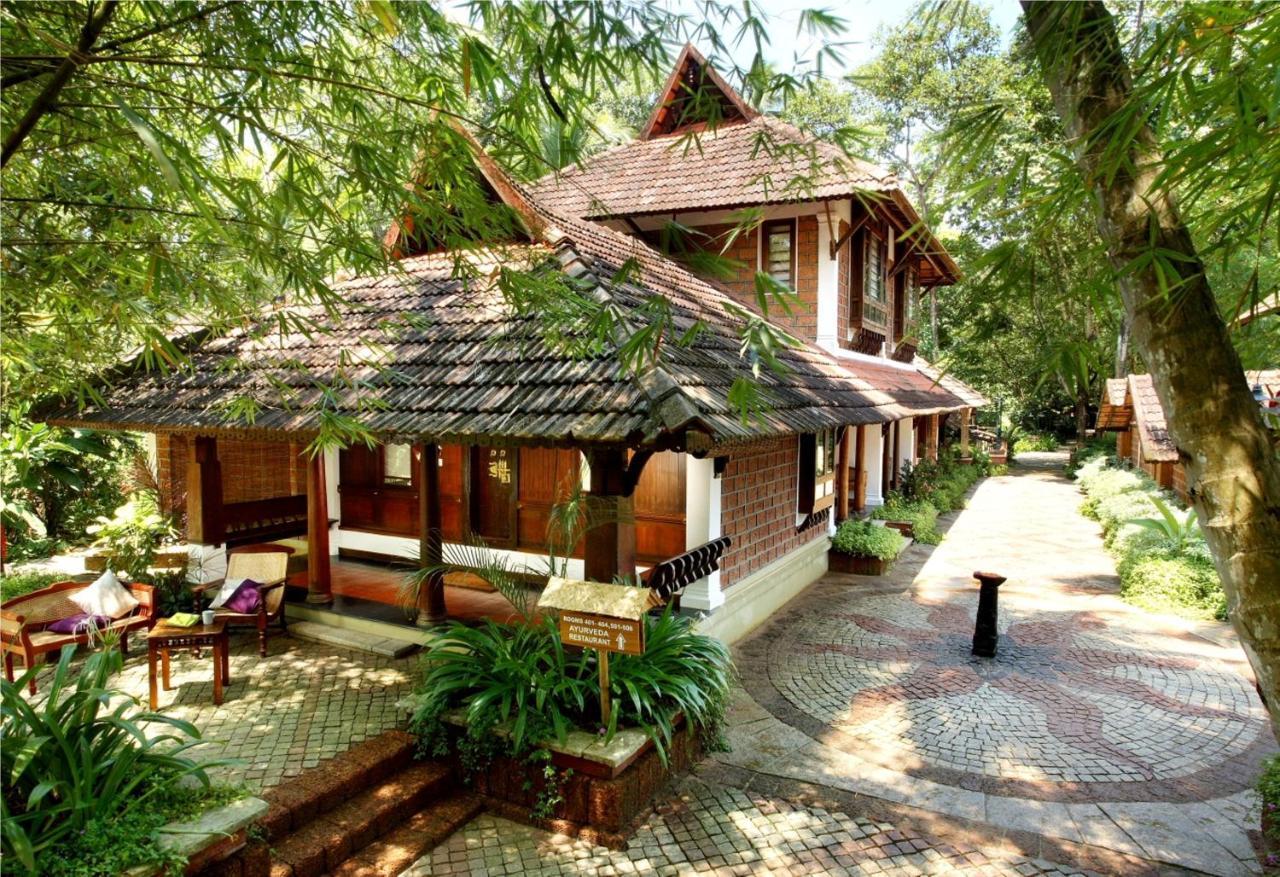 Punnamada Resort Alappuzha Bagian luar foto