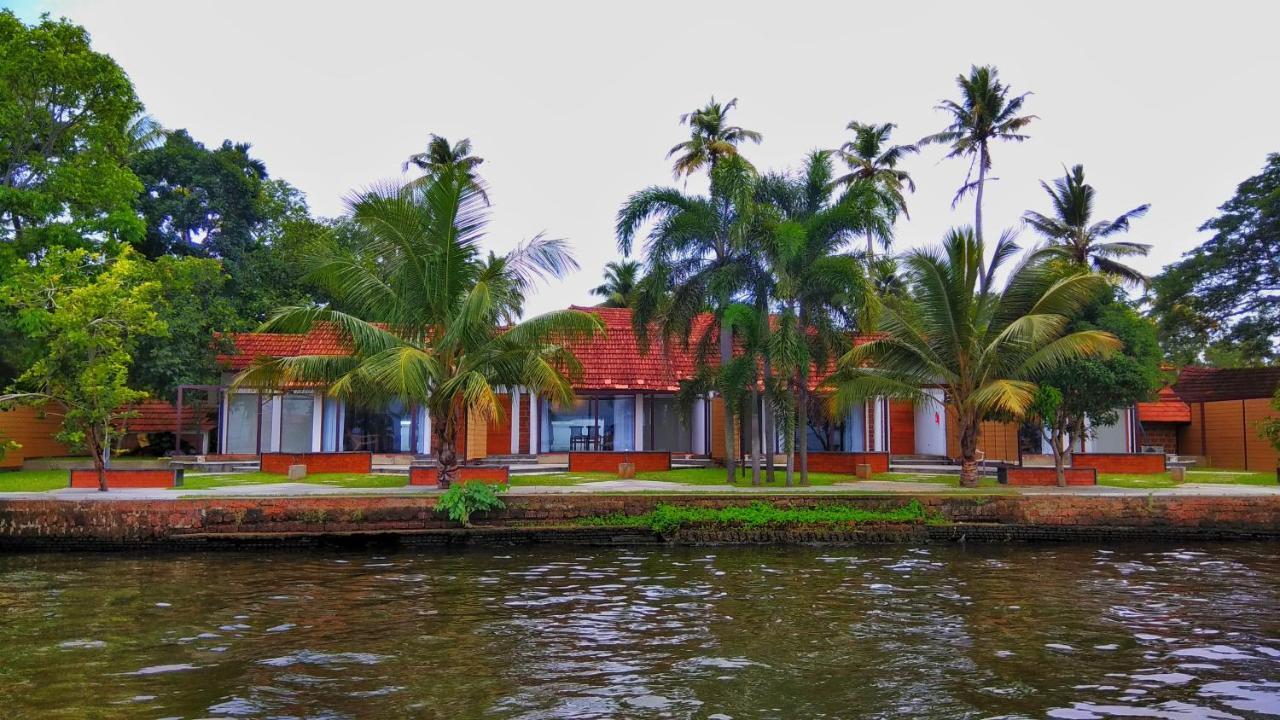 Punnamada Resort Alappuzha Bagian luar foto