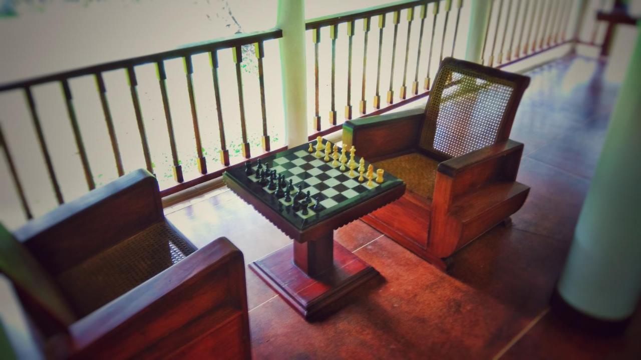 Punnamada Resort Alappuzha Bagian luar foto