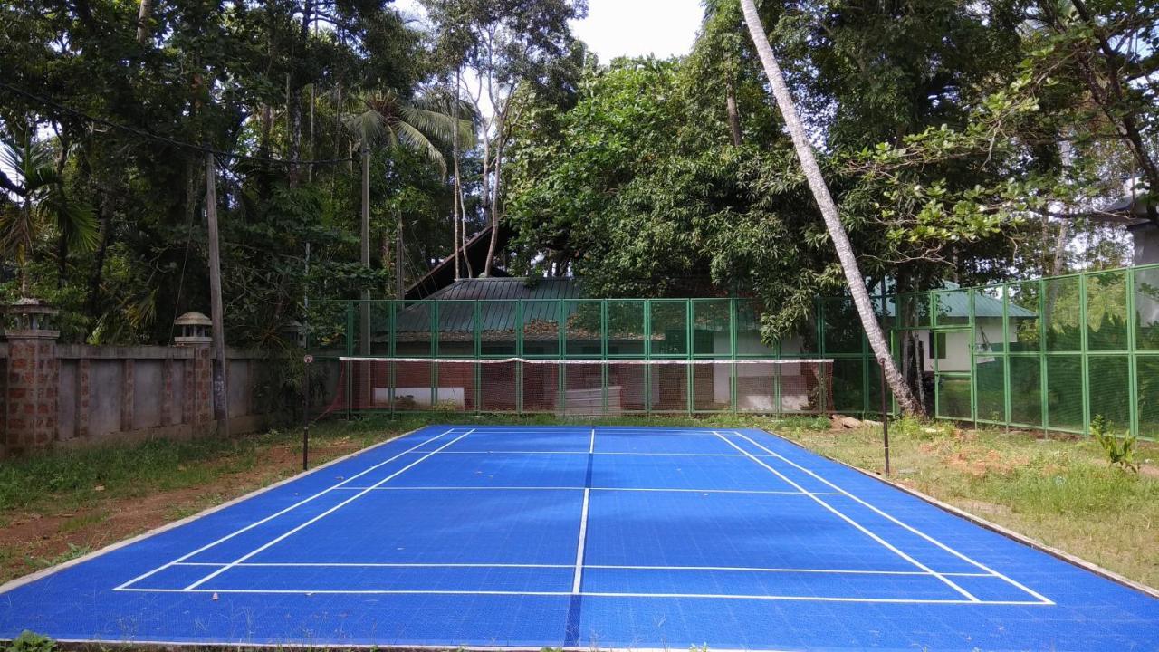 Punnamada Resort Alappuzha Bagian luar foto