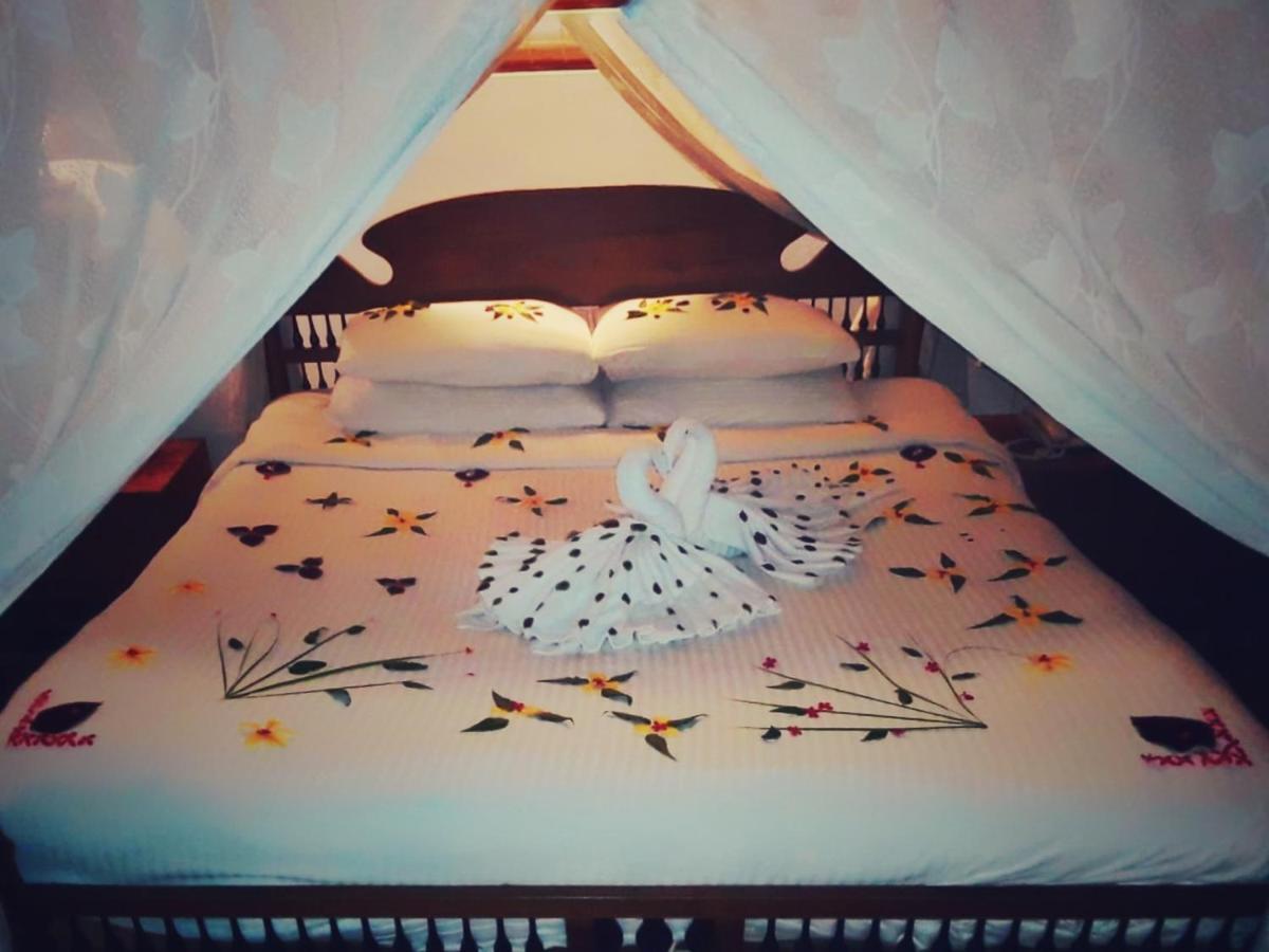 Punnamada Resort Alappuzha Bagian luar foto